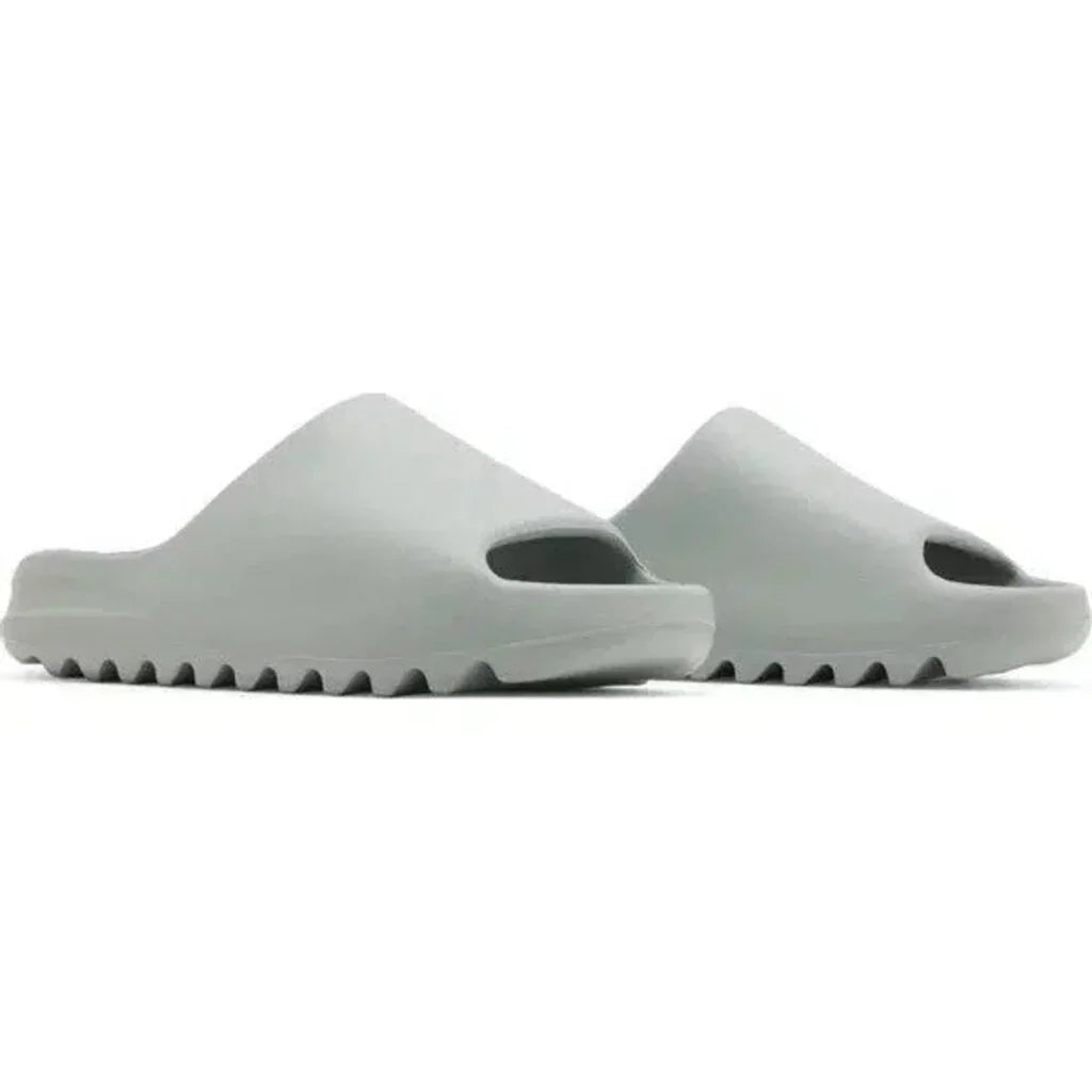 Yeezy Slides 'Salt'