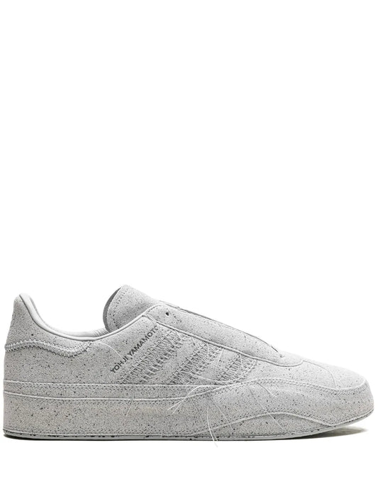 adidas Gazelle Y-3 - Clear Onix — Light Grey — Size US M 8.5 - US W 10 — Front View