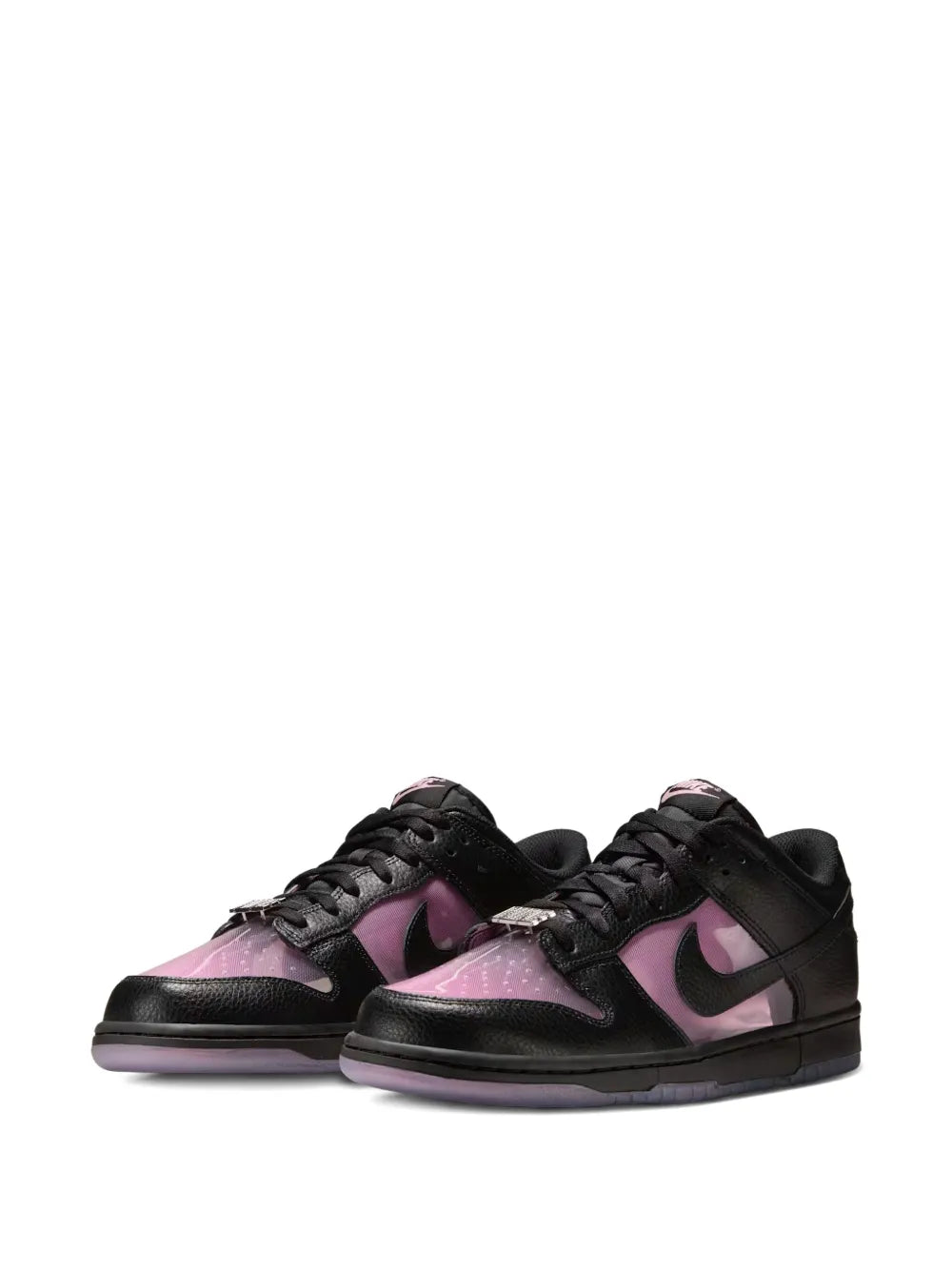 Nike Dunk — Black — Size US M 3.5 - US W 5 — Side View