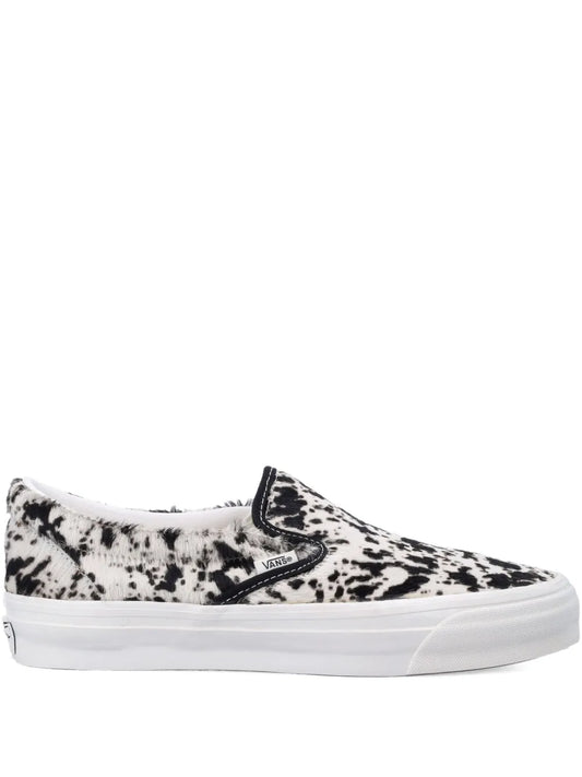 Vans Slip-On — Black — Size US M 3.5 - US W 5 — Front View