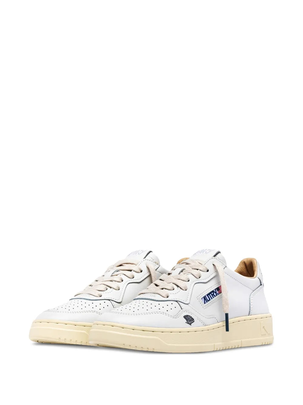 Autry Medalist Low-Tops Leather — White — Size US M 3.5 - US W 5 — Side View